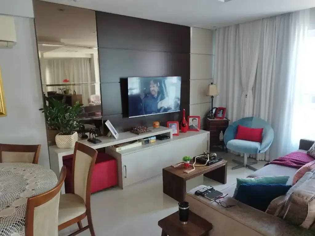 Foto 3 de Apartamento Mobilado com 3 Suítes e 3 Vagas no Centro de Balneário Camboriú – Rua Reta ao Mar | Aceita Financiamento