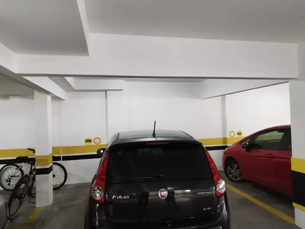 Foto 20 de Apartamento Mobiliado no Centro de Balneário Camboriú – Sacada com Churrasqueira, 2 Vagas e Rua Reta ao Mar