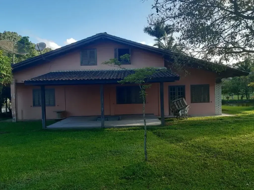 Foto 9 de Sítio com Lago de Peixes e Riacho no Bairro Caetés em Camboriú – 25.125m², Casa, Frutíferas e Lazer Completo