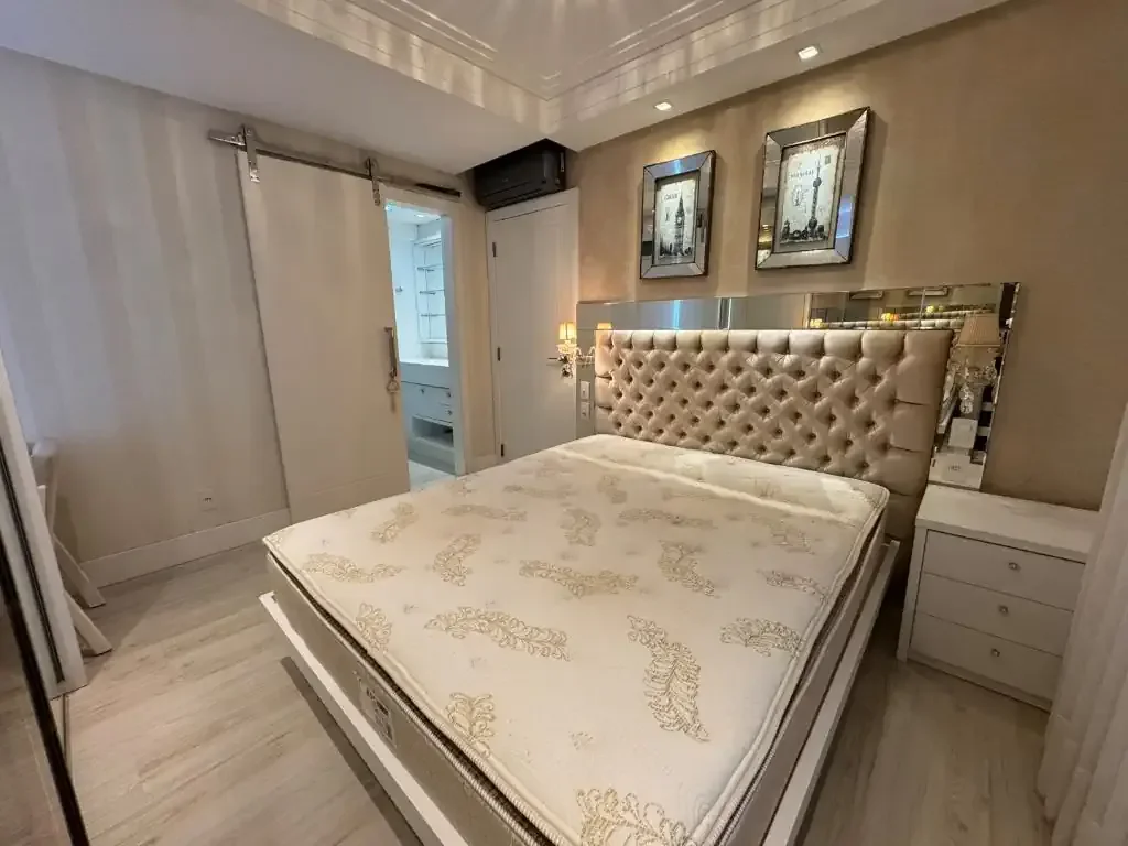 Foto 20 de Apartamento Mobilado na Barra Sul em Balneário Camboriú – 100m da Praia, Vista para o Rio Camboriú e Andar Alto