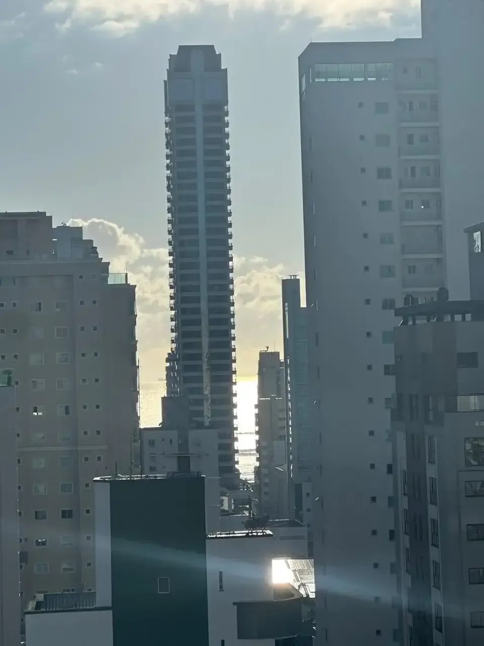 Foto 14 de Apartamento Mobilado com 3 Suítes no Centro de BC – Entre a Av. Brasil e a Terceira Avenida, Tranquilidade Total e Lazer Completo